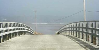 link to full image of Arcata - Hammond Bridge