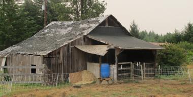 link to full image of Fieldbrook Ranch  old barn